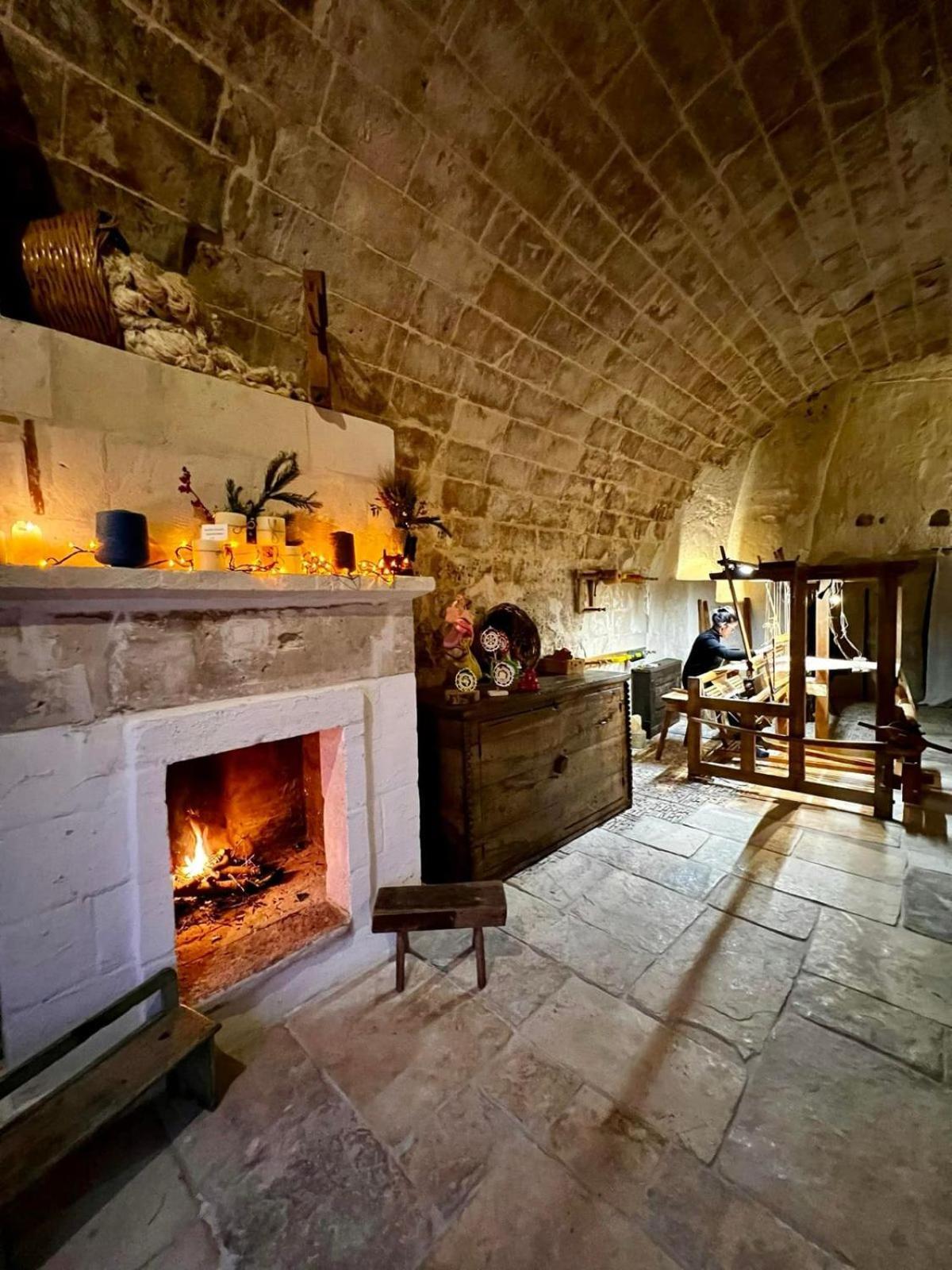 Sextantio Le Grotte Della Civita Hotel 4*